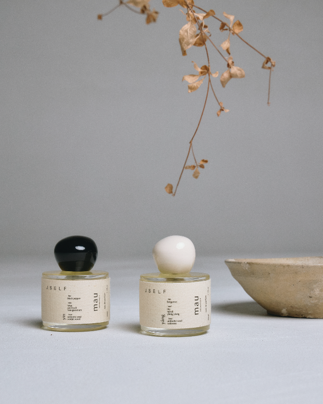 JSELF × mau　eau de parfum _ yīn JSELF × mau eau de parfum - yīnyáng