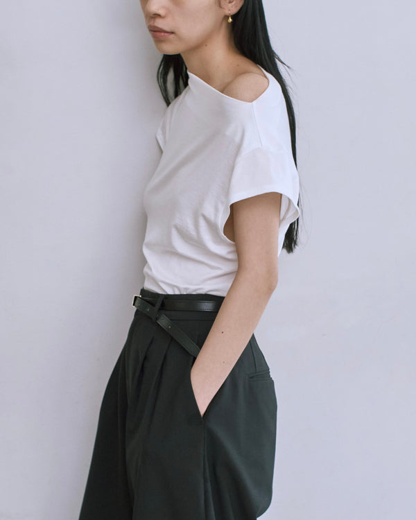 Asymmetry Tops