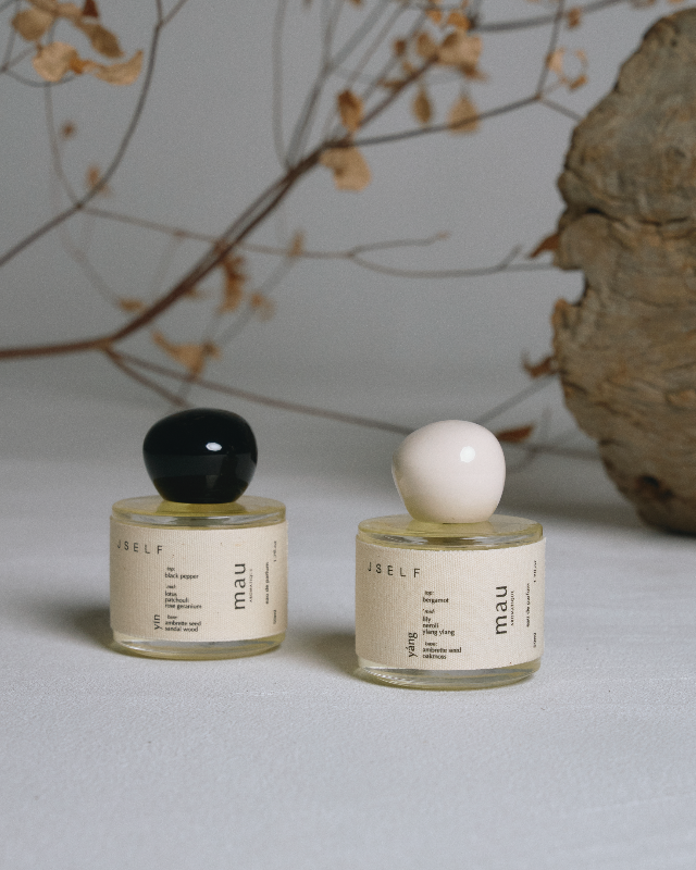 JSELF × mau eau de parfum - yīnyáng JSELF × mau eau de parfum - yīnyáng