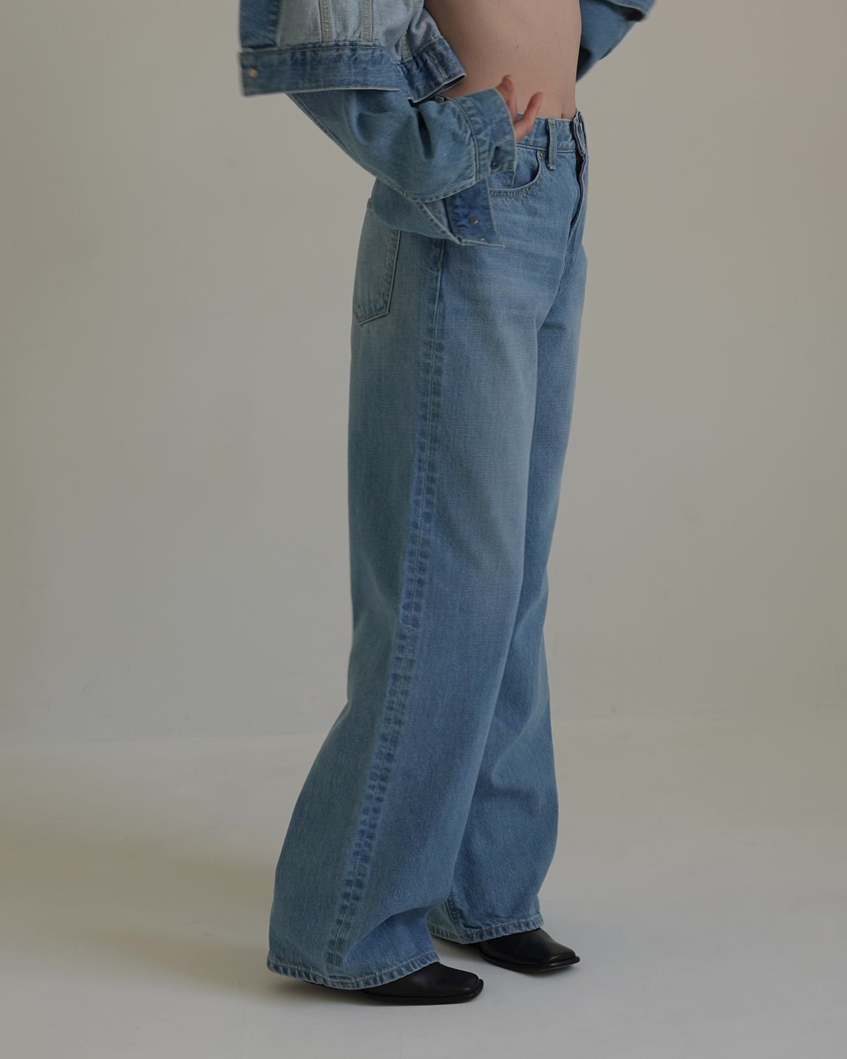 値下げ！JSELF Wide Loose Denim White ［25］ JSELF Wide Loose Denim White ［25］